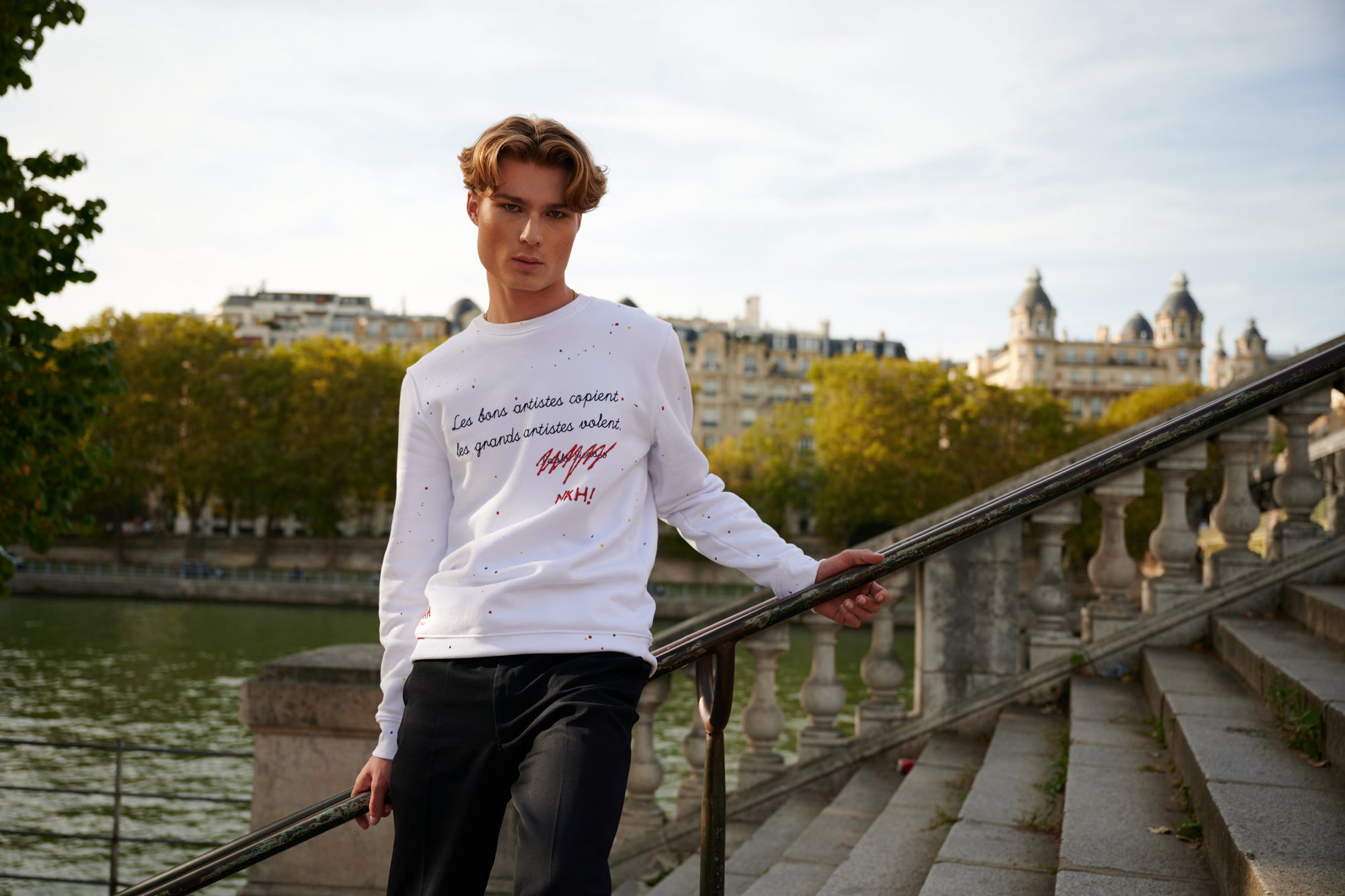 Pull col rond blanc - Les grands artistes