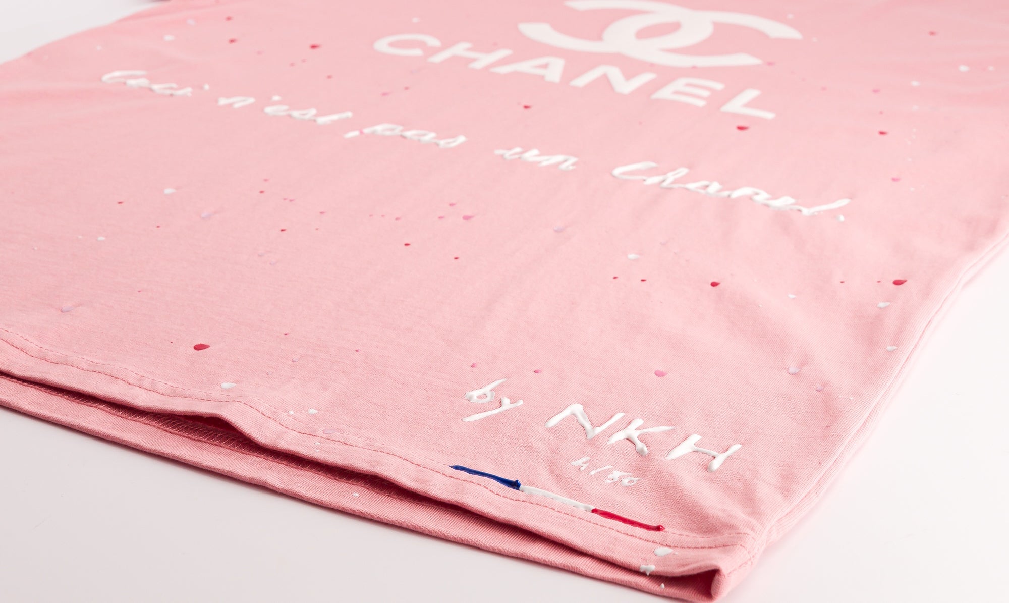 Tee-shirt rose foncé - Ceci n'est pas un Chanel